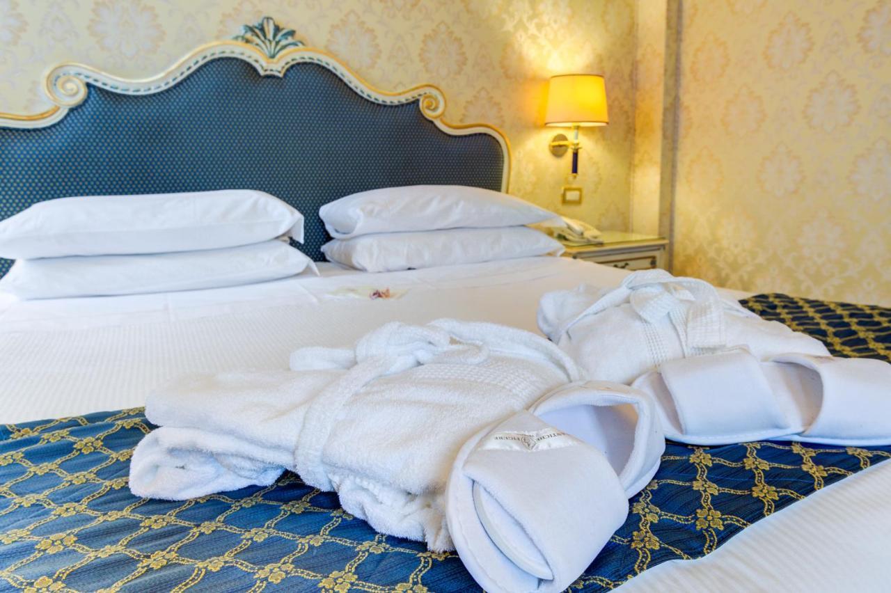 Hotel Antiche Figure Venice Exterior photo